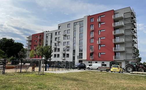 Pronájem bytu 1+kk 40 m², Pardubice - Zelené Předměstí