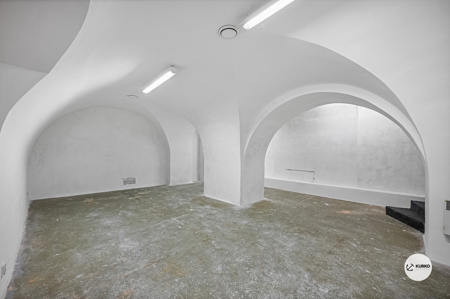 Prodej obchodních prostor 1 670 m² – fotografie 4
