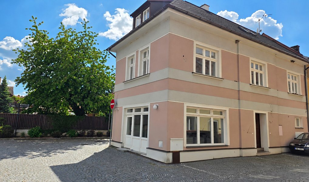 Prodej domu 219 m² s pozemkem 89 m², Opočno – náhled fotky 3