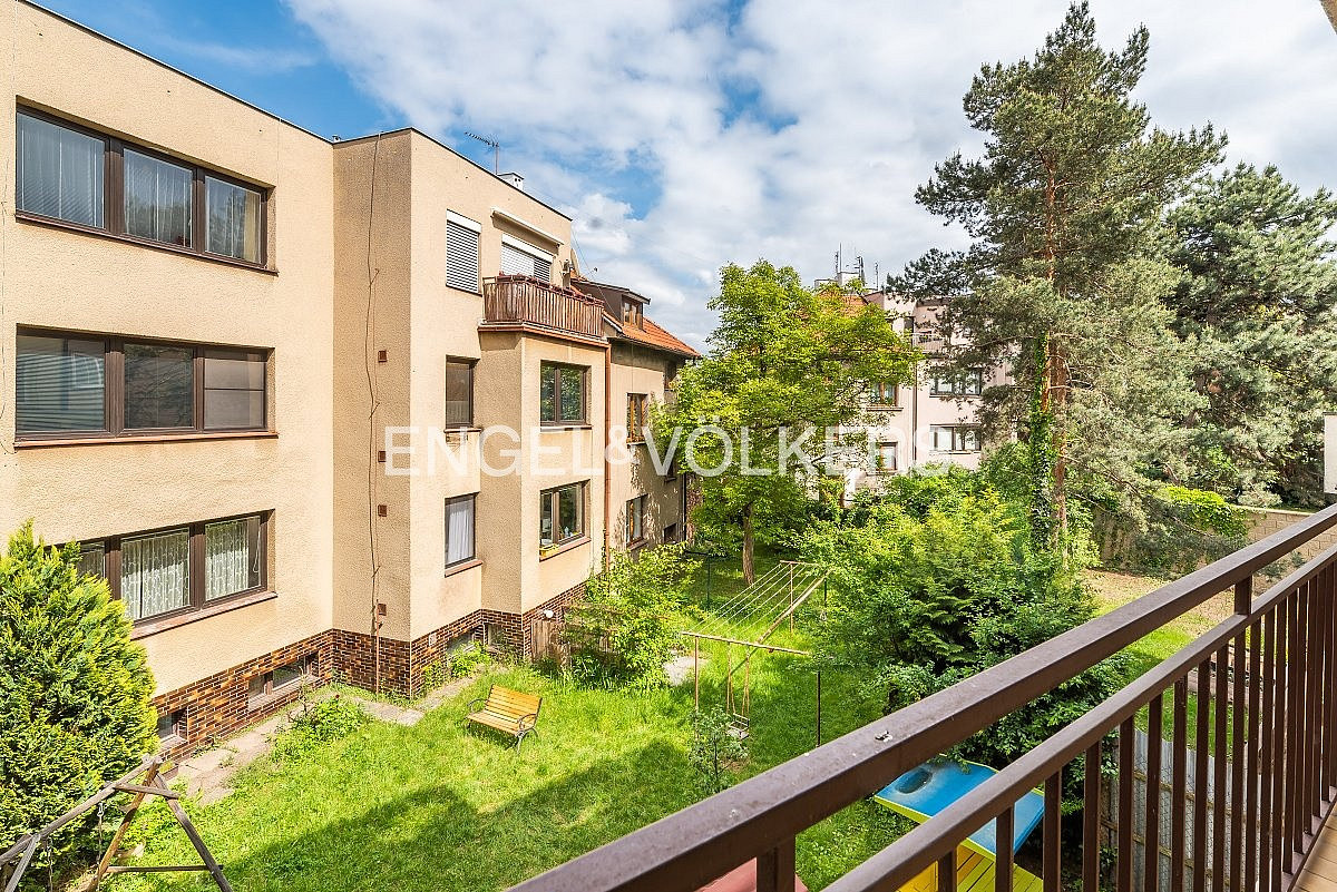 Pronájem bytu 4+kk 82 m² — photo 3