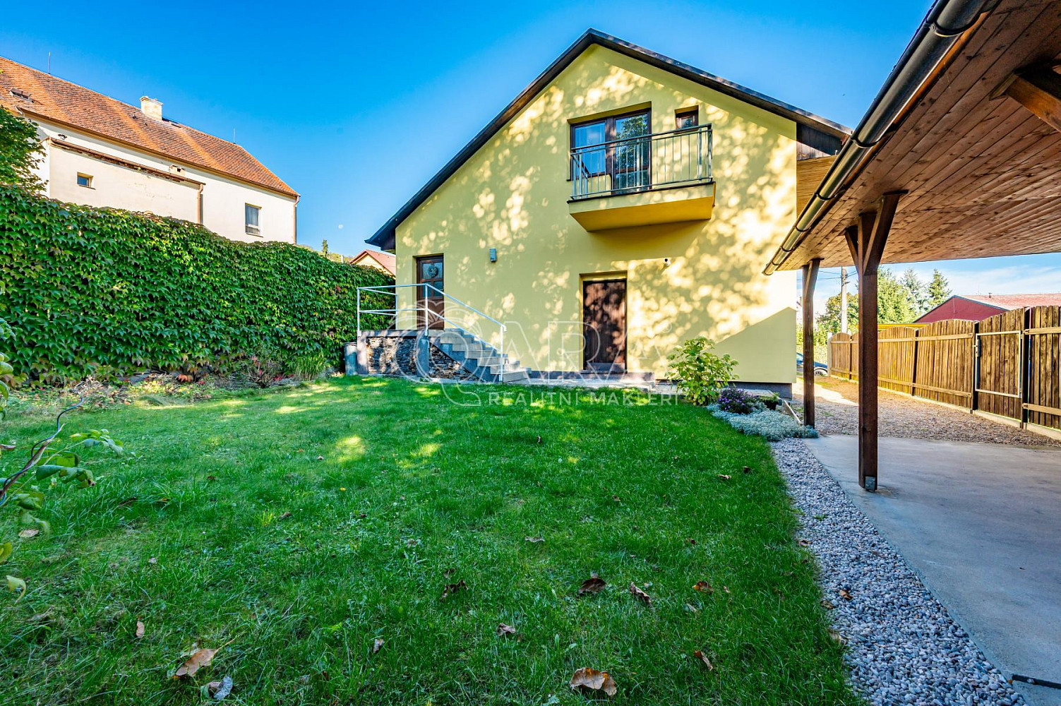 Prodej obchodních prostor 143 m²