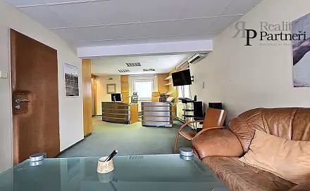 Pronájem kanceláře 99 m², Sadová, Opava - Předměstí