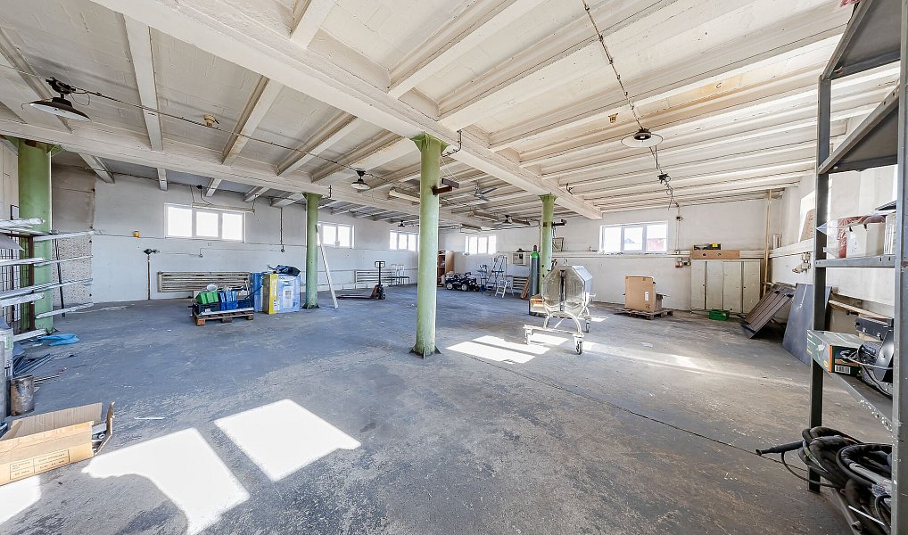 Pronájem výrobních prostor 140 m², Bojkovice – náhled fotky 3