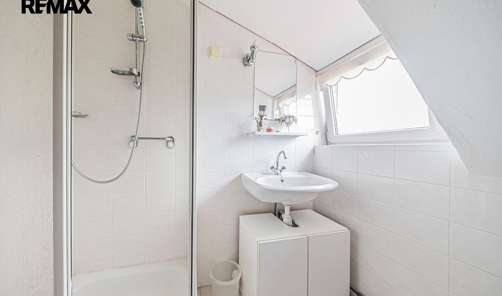 Prodej domu 167 m² s pozemkem 646 m², Kladno – náhled fotky 27