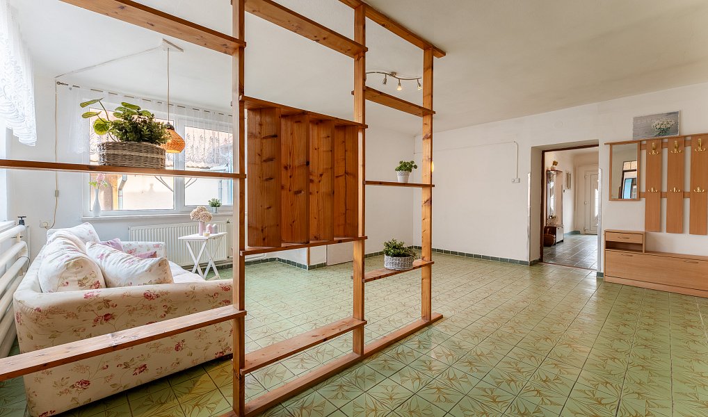 Prodej domu 200 m² s pozemkem 1 330 m², Kubšice – náhled fotky 10