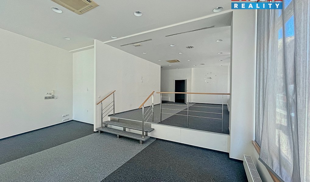 Pronájem obchodních prostor 280 m², Ústí nad Labem – náhled fotky 4