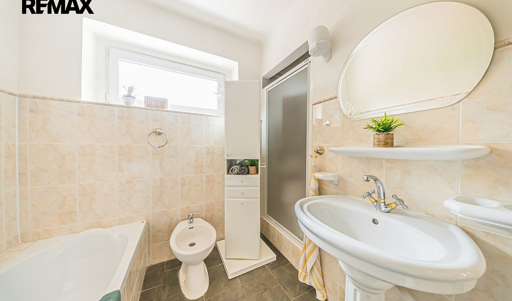 Prodej domu 167 m² s pozemkem 646 m², Kladno – náhled fotky 18