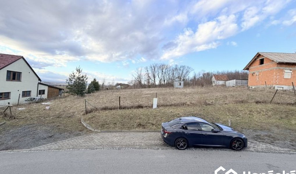 Prodej stavebního pozemku 1 160 m², Stará Ves – náhled fotky 4