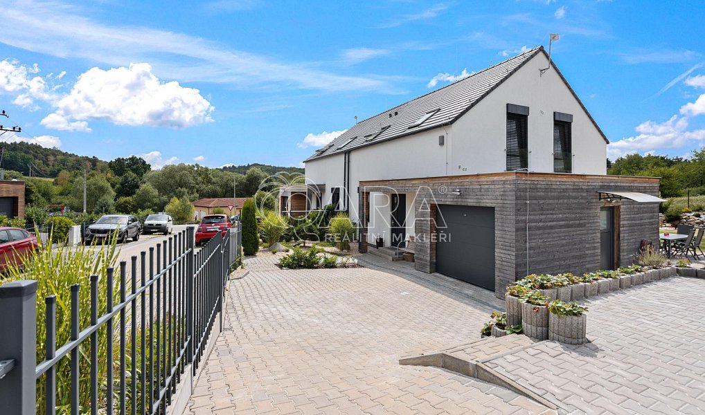 Prodej domu 131 m² s pozemkem 838 m², Kamenice – náhled fotky 27