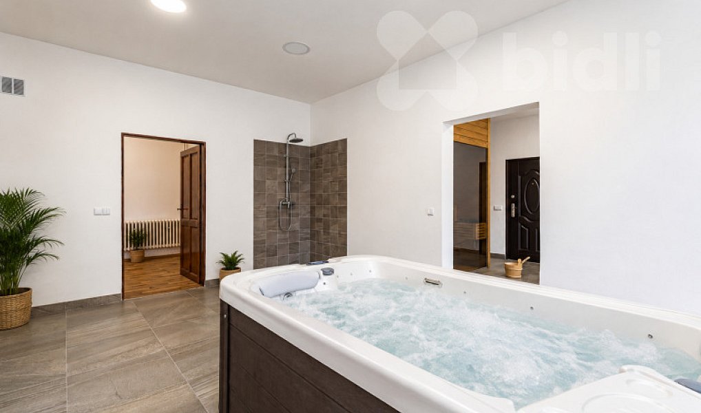 Prodej ubytovacího objektu 486 m², Rýmařov – náhled fotky 39