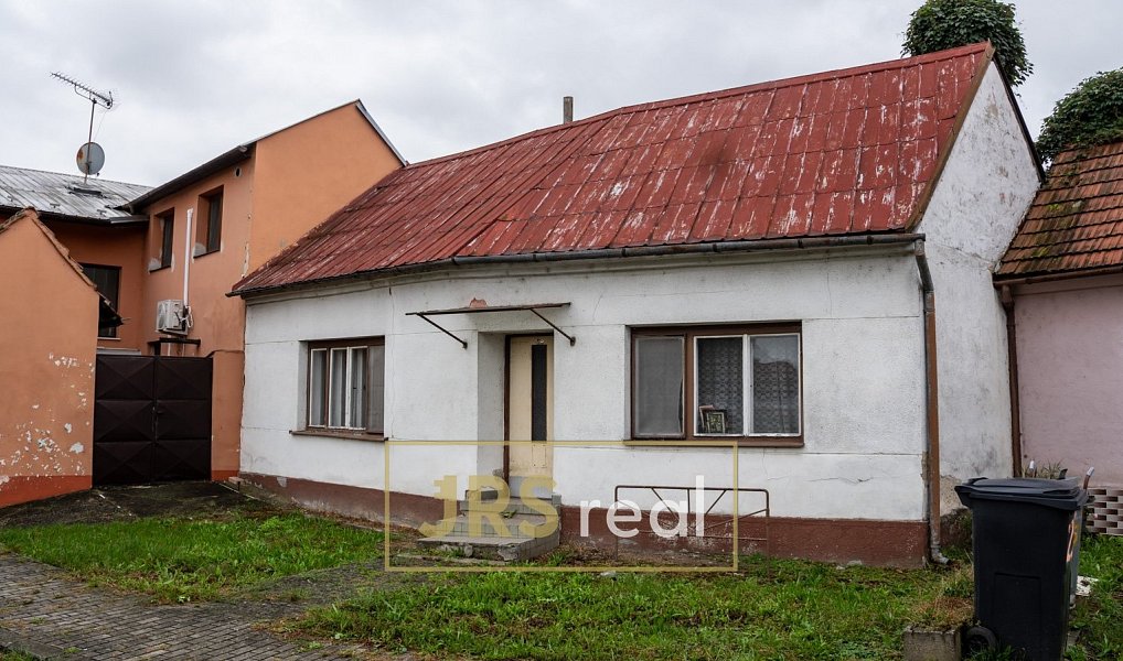Prodej domu 165 m² s pozemkem 220 m², Uherský Ostroh – náhled fotky 3