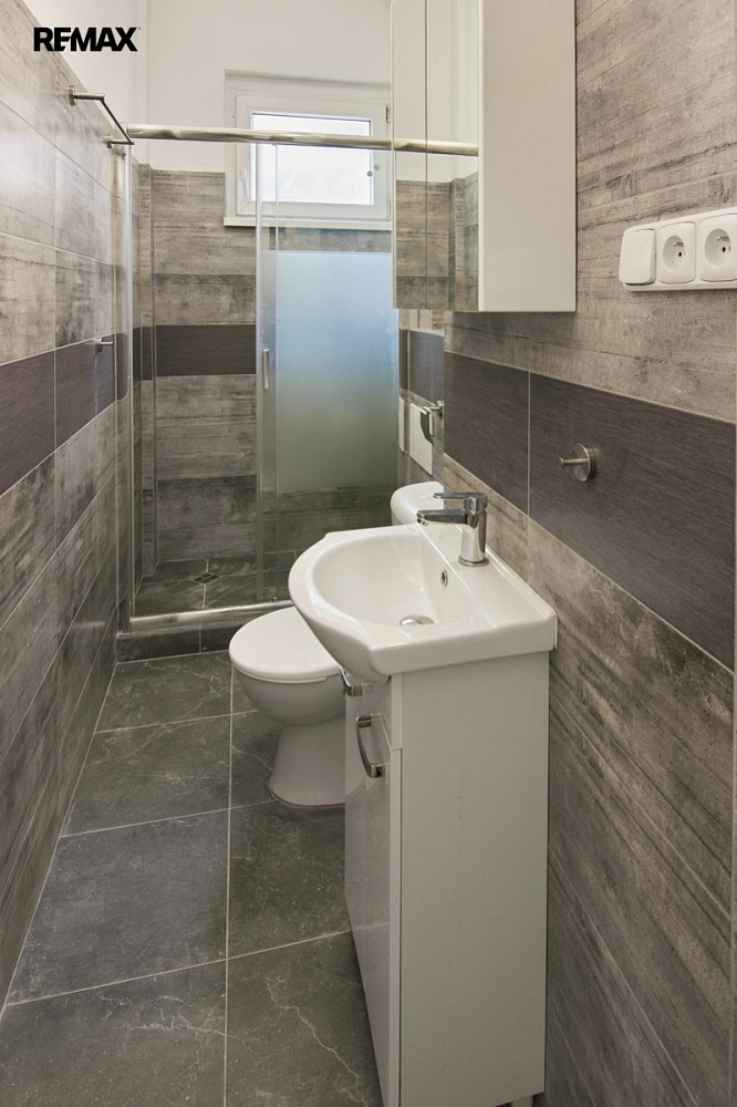 Pronájem bytu 2+kk 41 m² — photo 2