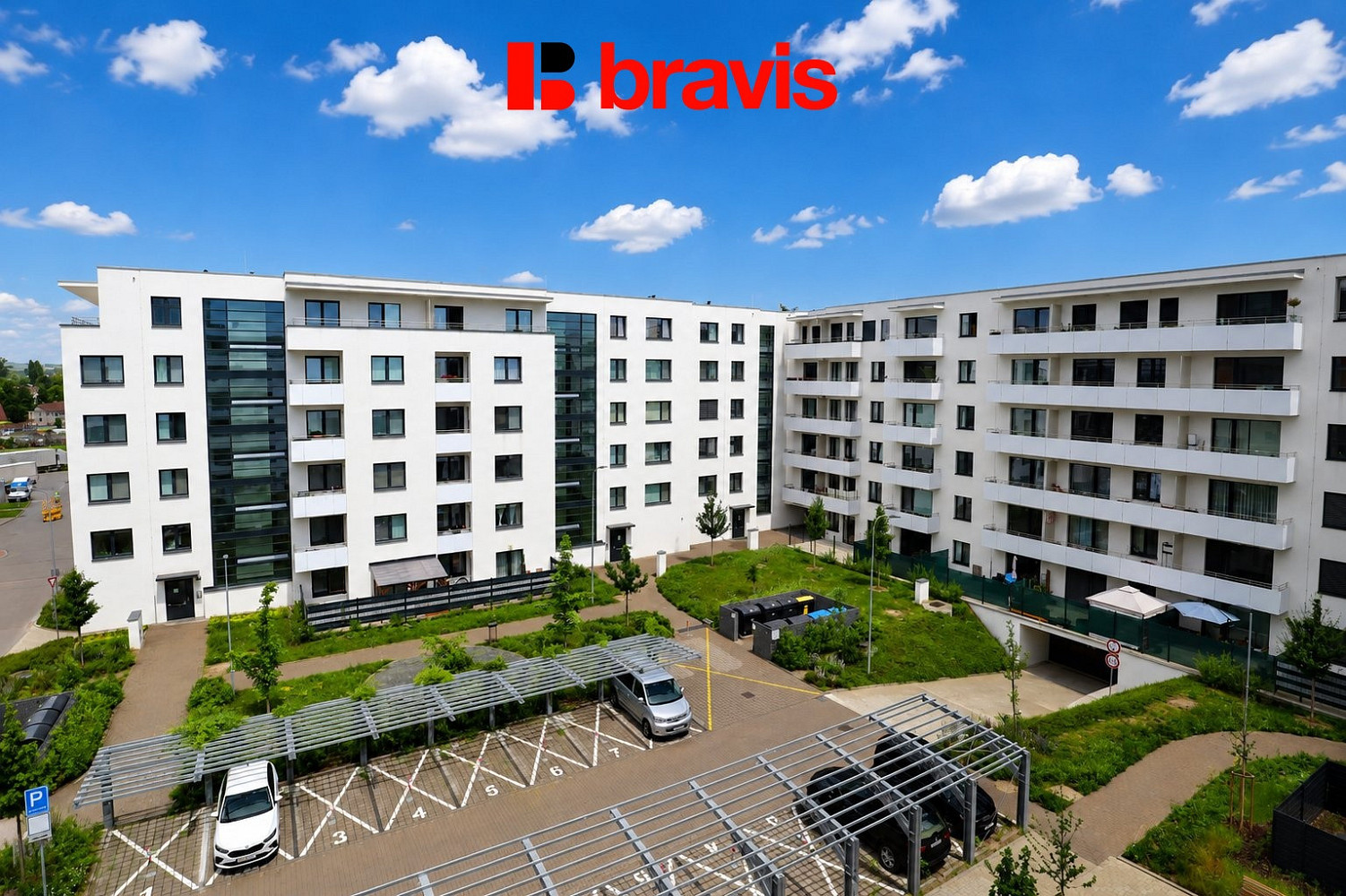 Pronájem bytu 2+kk 53 m² — photo 2