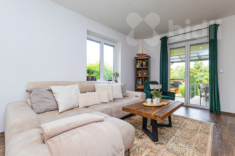 Prodej domu 205 m² s pozemkem 809 m² – fotografie 5