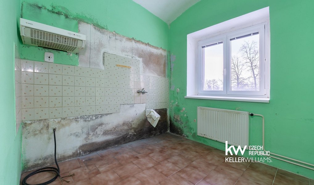 Prodej domu 160 m² s pozemkem 1 041 m², Jeníkov – náhled fotky 2