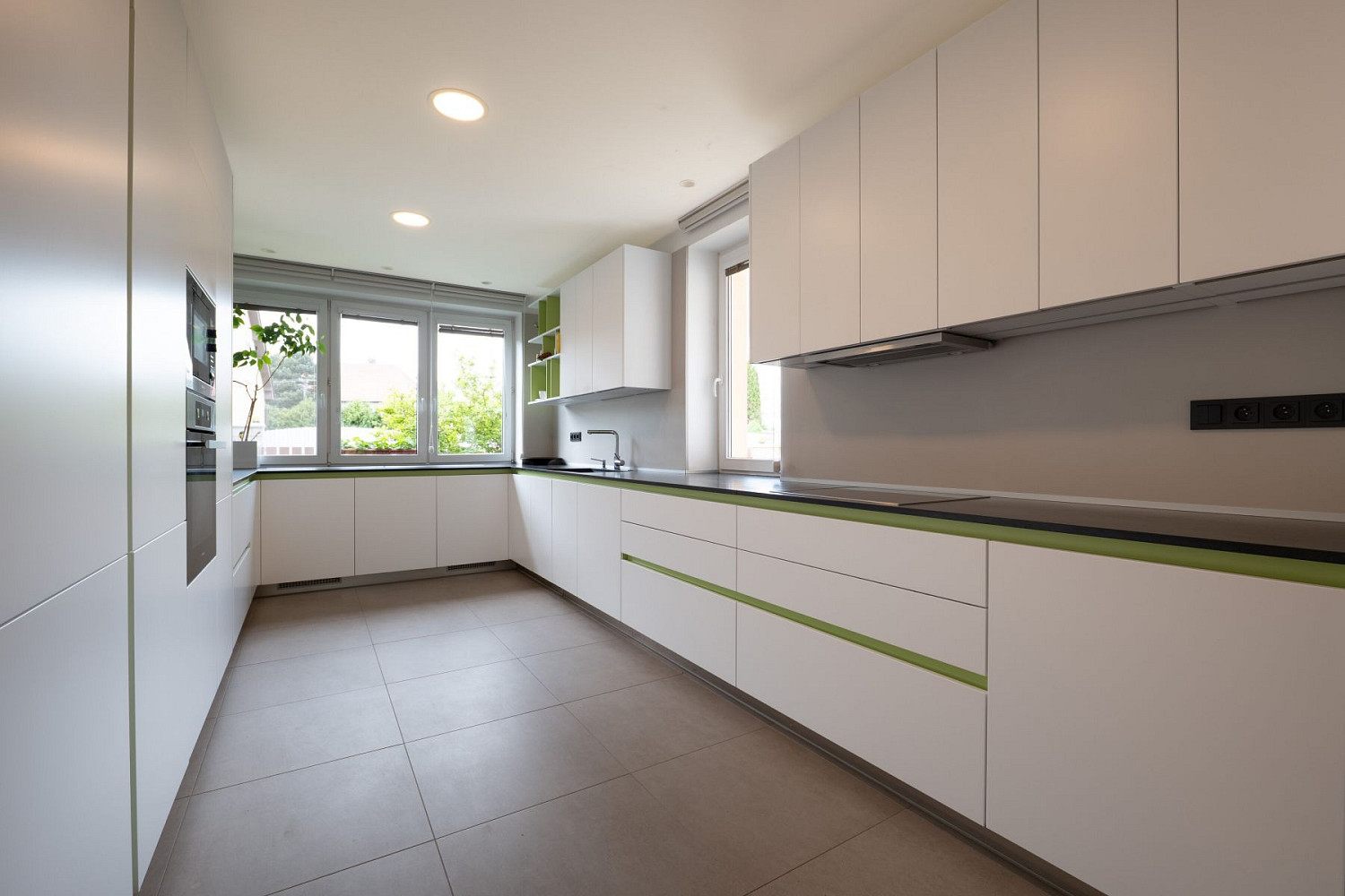 Prodej domu 211 m² s pozemkem 510 m² – fotografie 5