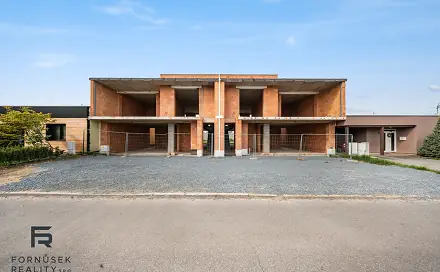 Prodej domu 235 m² s pozemkem 327 m², Na Hraničkách, Uherské Hradiště - Mařatice