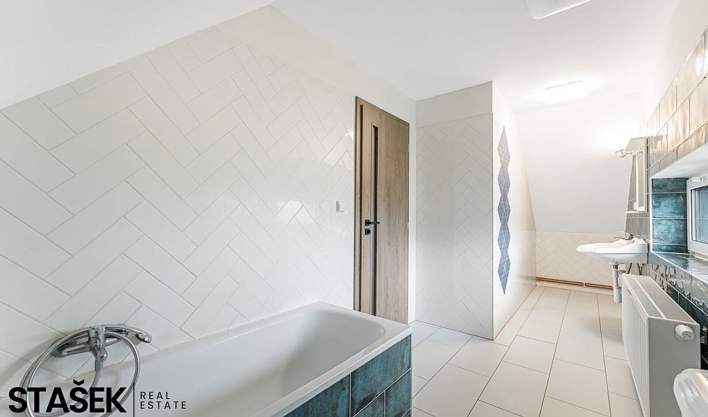 Prodej domu 135 m² s pozemkem 1 118 m², Šumvald – náhled fotky 18
