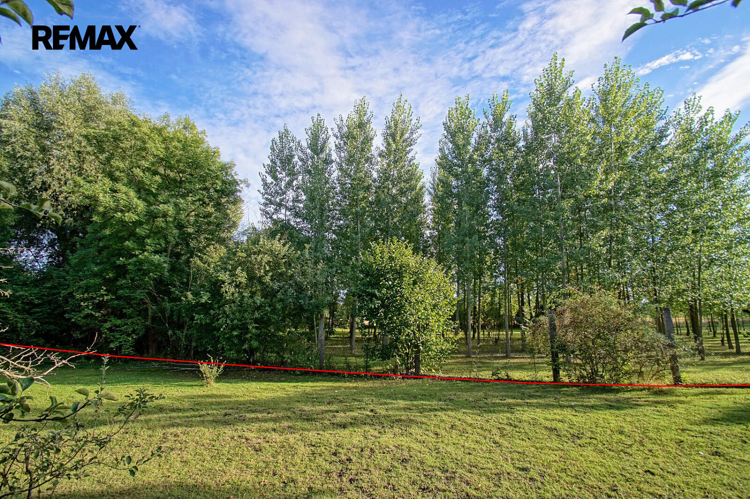 Prodej stavebního pozemku 1 333 m² – fotografie 2