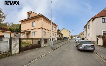 Prodej domu 216 m² s pozemkem 580 m², Střední, Praha 6 - Veleslavín