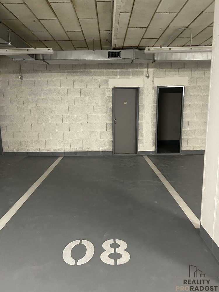 Pronájem garážového stání 15 m2 + skladu 4,5 m2, ul. Mechačkova, Praha - Pitkovice – fotografie 4