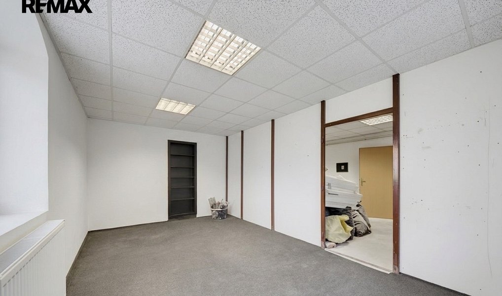 Prodej domu 380 m² s pozemkem 461 m², Žďár nad Sázavou – náhled fotky 9
