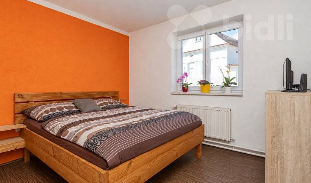 Prodej domu 240 m² s pozemkem 2 125 m², Bečice – náhled fotky 8