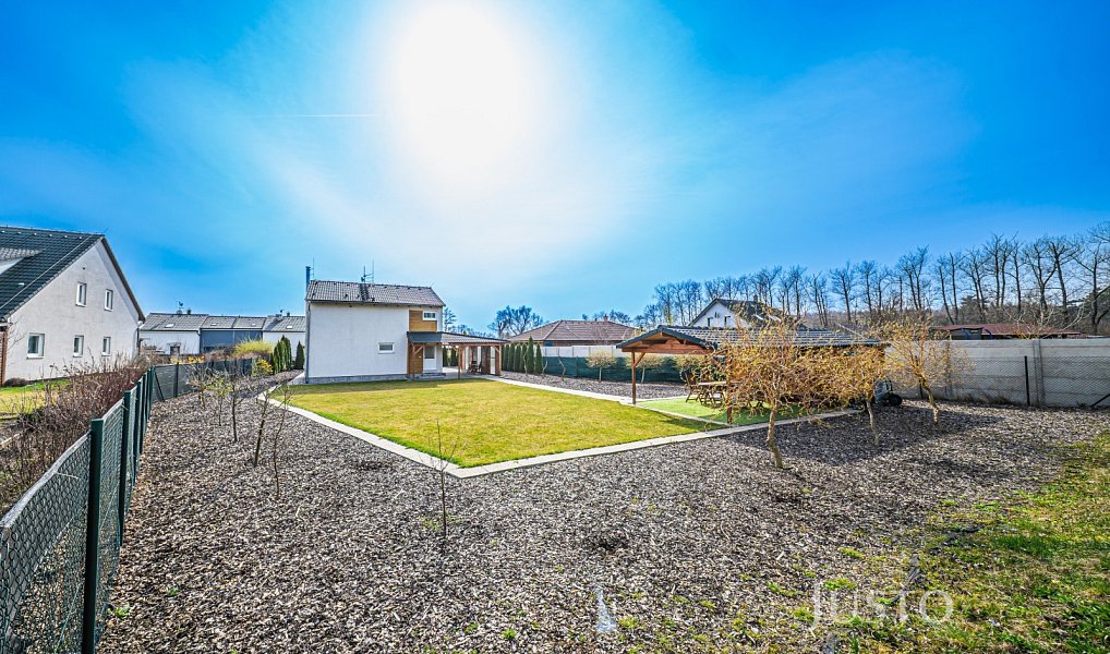 Prodej domu 117 m² s pozemkem 1 389 m², Blešno – náhled fotky 34