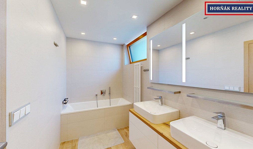 Prodej domu 288 m² s pozemkem 863 m², Ochoz u Brna – náhled fotky 39