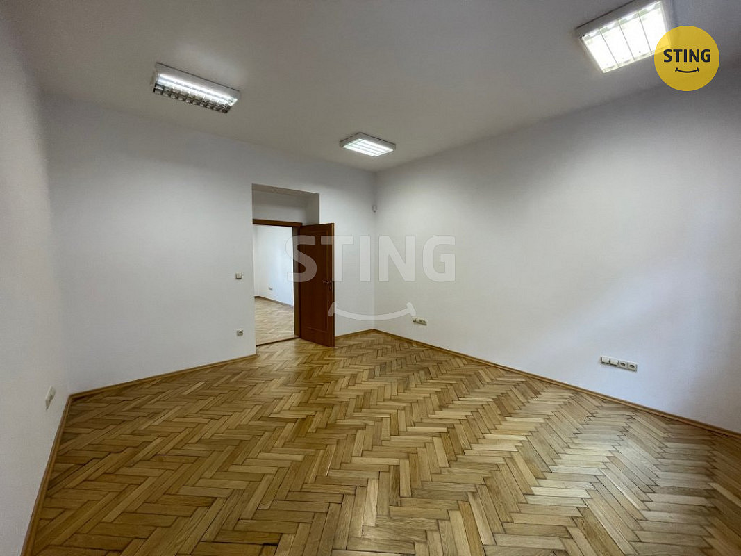 Pronájem kanceláře 108 m² – fotografie 5