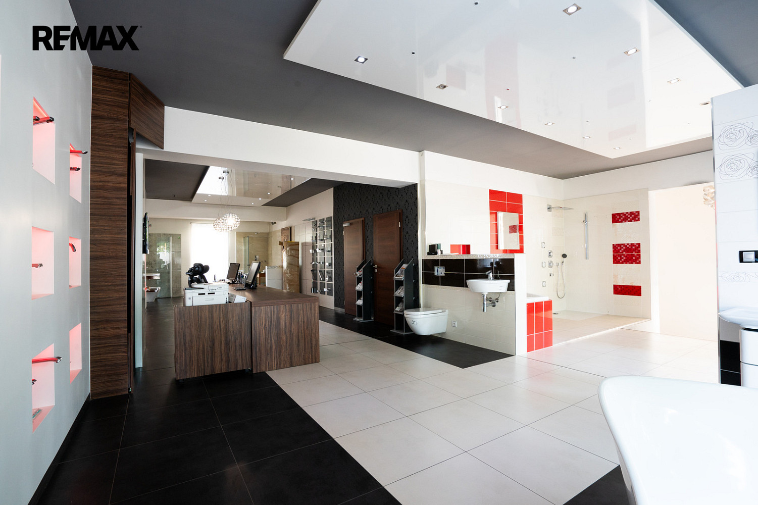 Prodej obchodních prostor 290 m² — photo 4