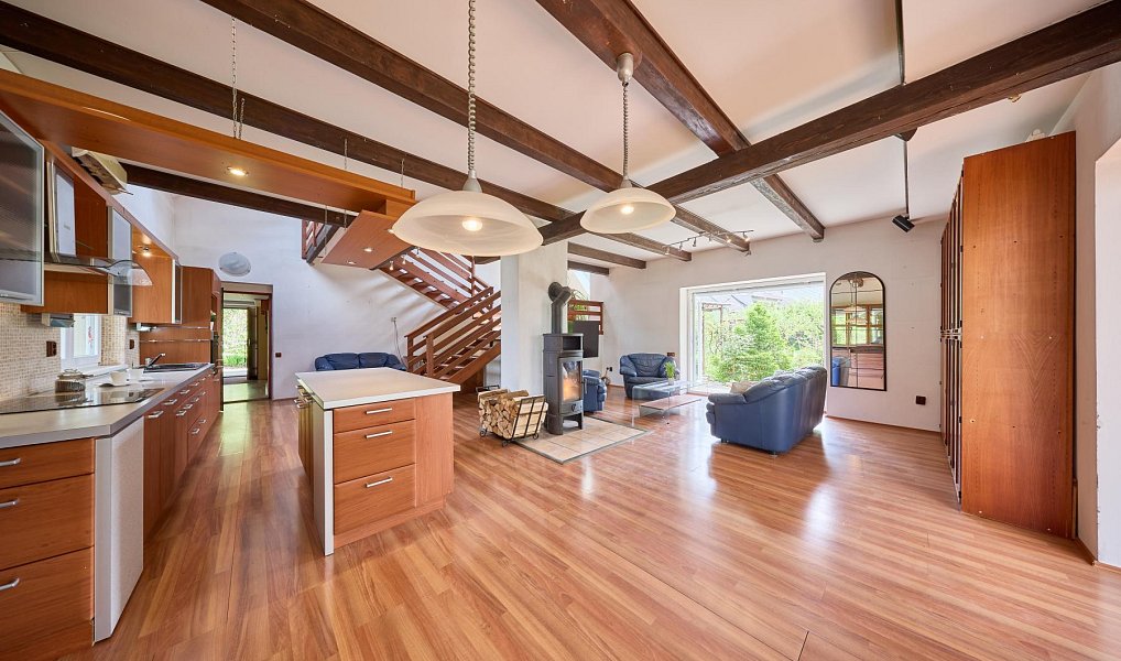 Prodej domu 280 m² s pozemkem 2 632 m², Výrava – náhled fotky 5
