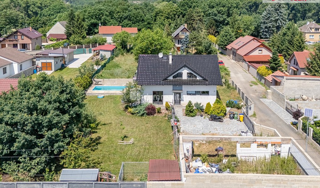 Prodej domu 159 m² s pozemkem 1 060 m², Záluží – náhled fotky 11