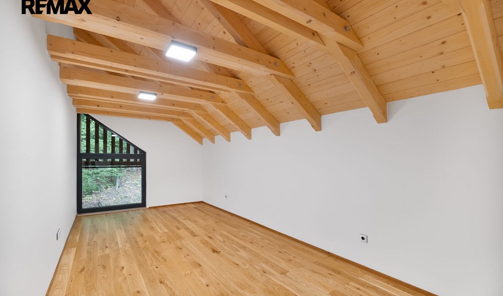 Prodej ubytovacího objektu 206 m², Morávka – náhled fotky 22
