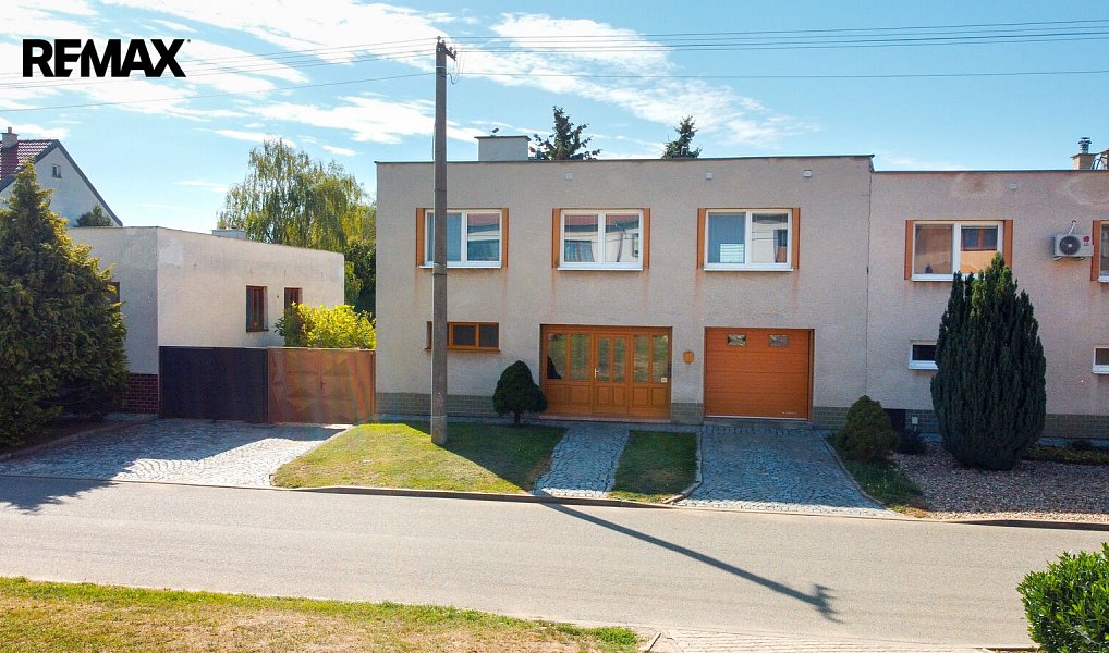 Prodej domu 245 m² s pozemkem 914 m², Prušánky – fotka 1 z 39