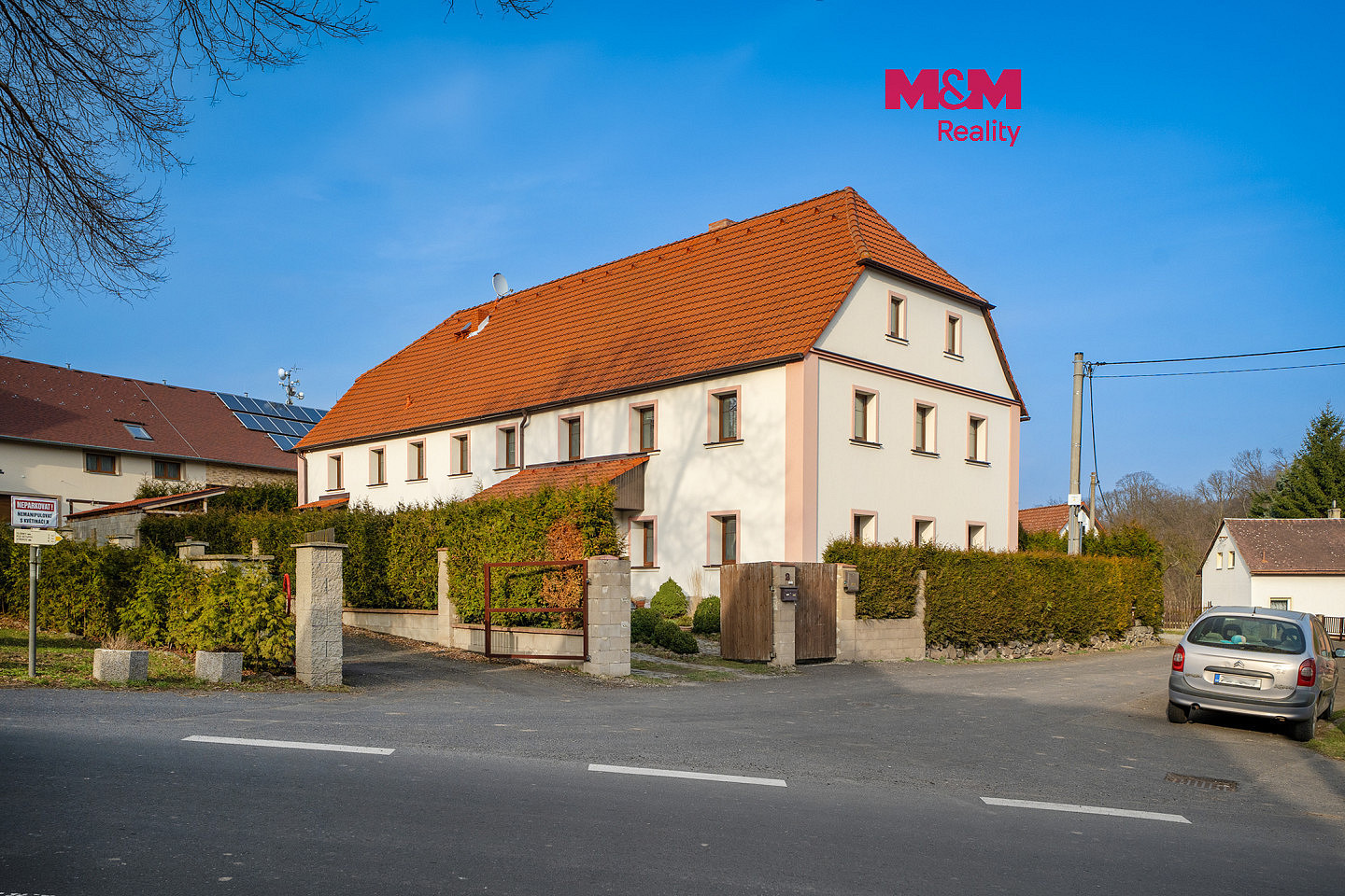 Prodej domu 300 m² s pozemkem 910 m²