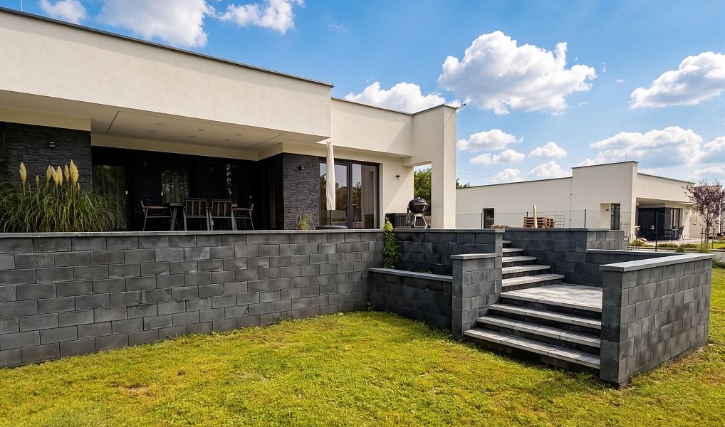 Prodej domu 118 m² s pozemkem 2 864 m², Krupka – náhled fotky 9