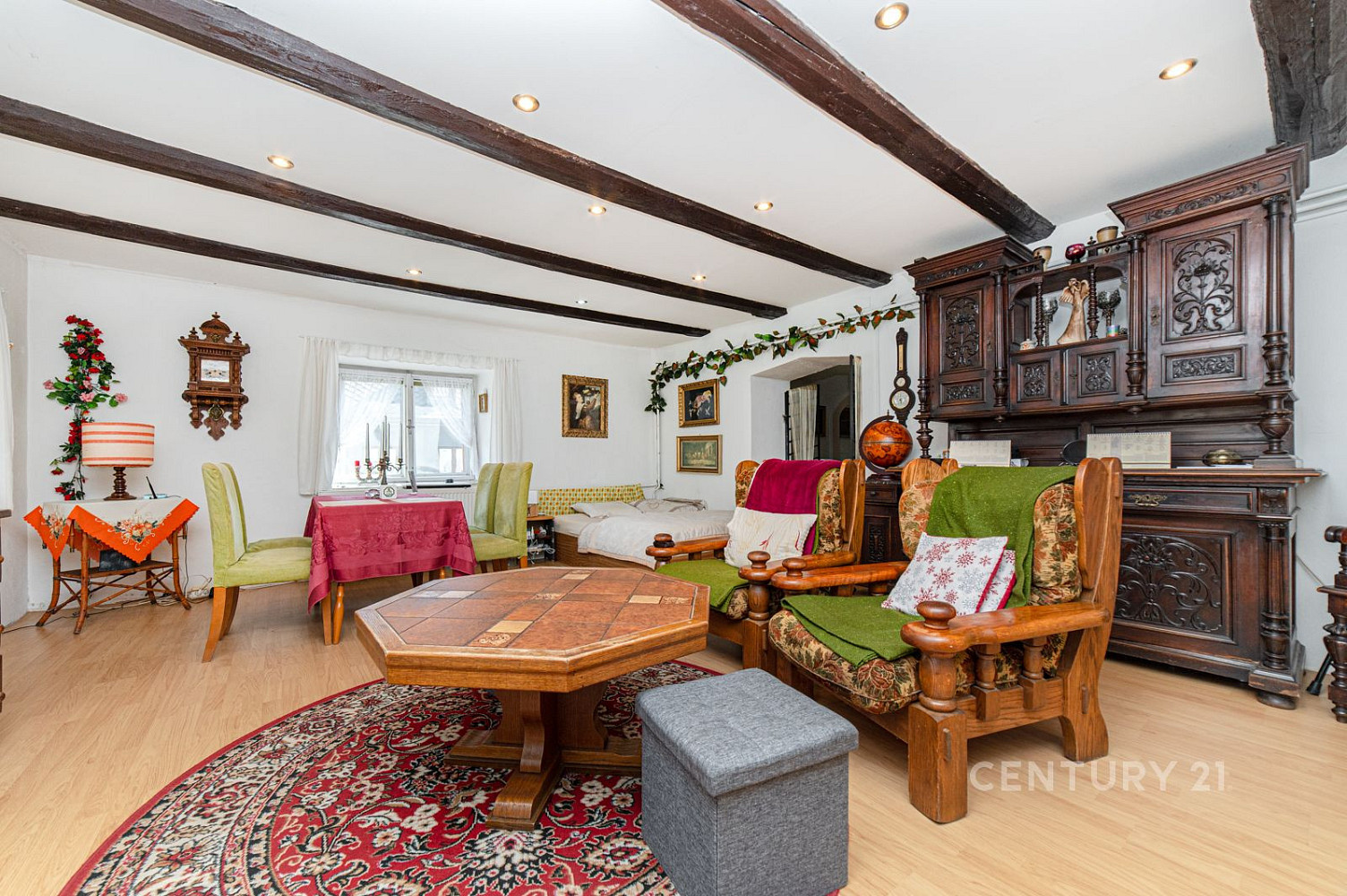Prodej domu 293 m² s pozemkem 2 682 m² — photo 2