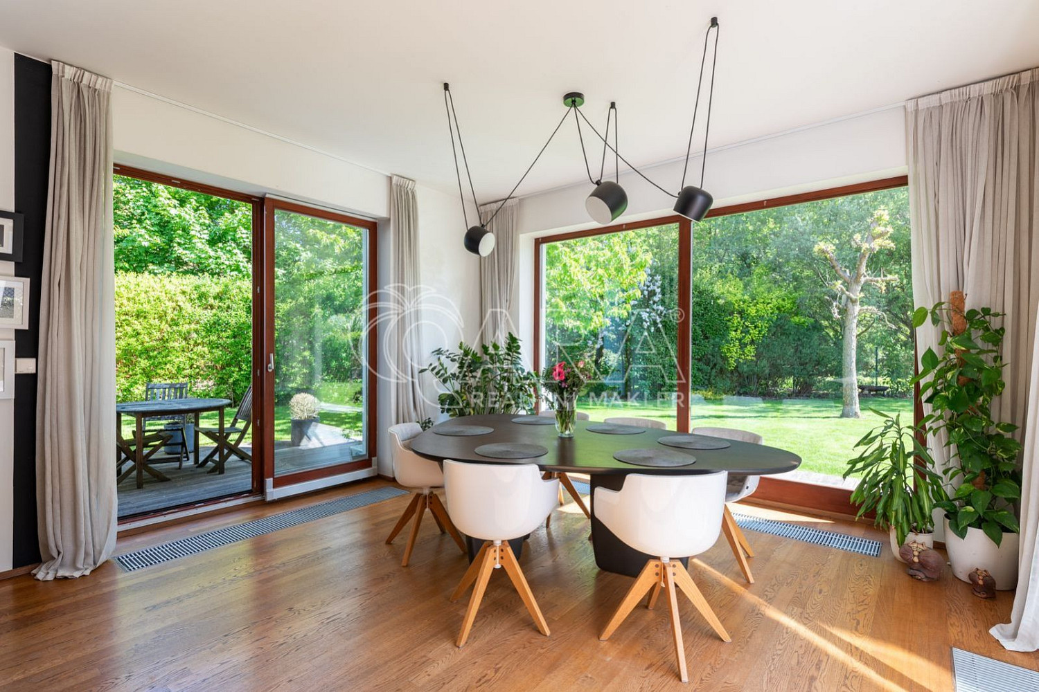 Prodej domu 285 m² s pozemkem 848 m² – fotografie 3
