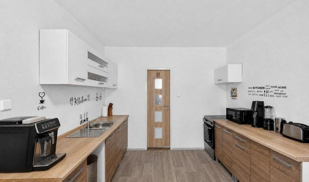 Prodej domu 247 m² s pozemkem 976 m², Bříza – náhled fotky 4