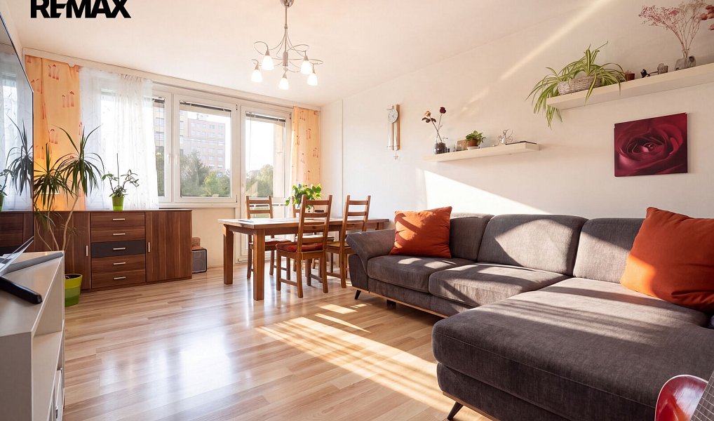 Prodej bytu 3+1 74 m², Praha – náhled fotky 2