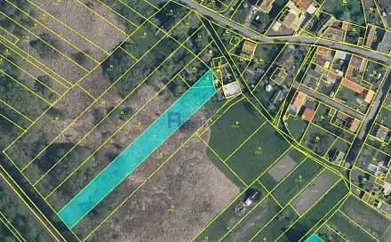 Prodej pozemku 2 446 m², Mělník