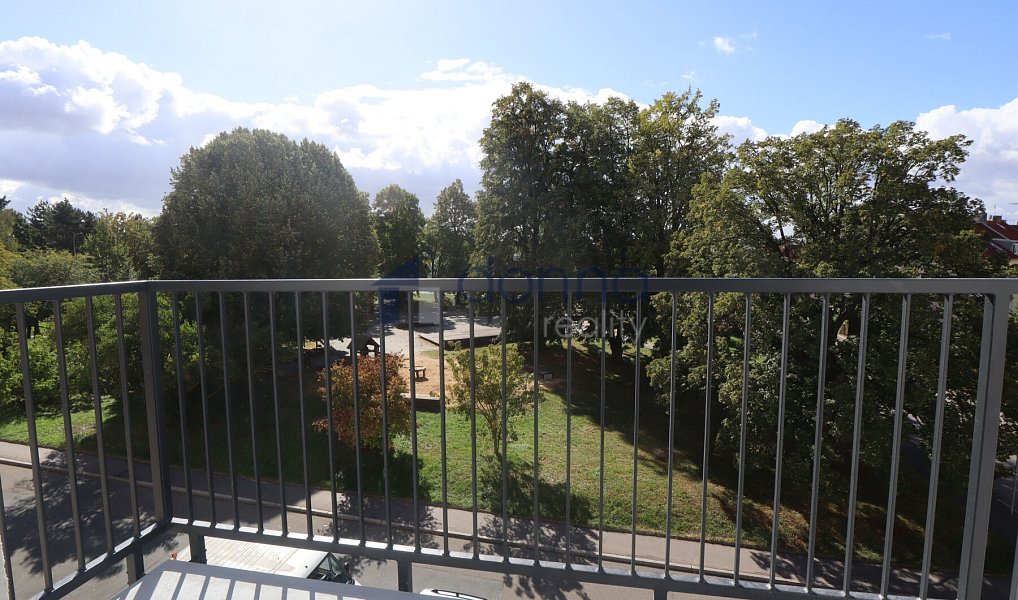 Pronájem bytu 2+kk 45 m², Praha – náhled fotky 3