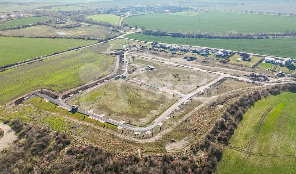 Prodej stavebního pozemku 1 000 m², Vrskmaň – náhled fotky 6