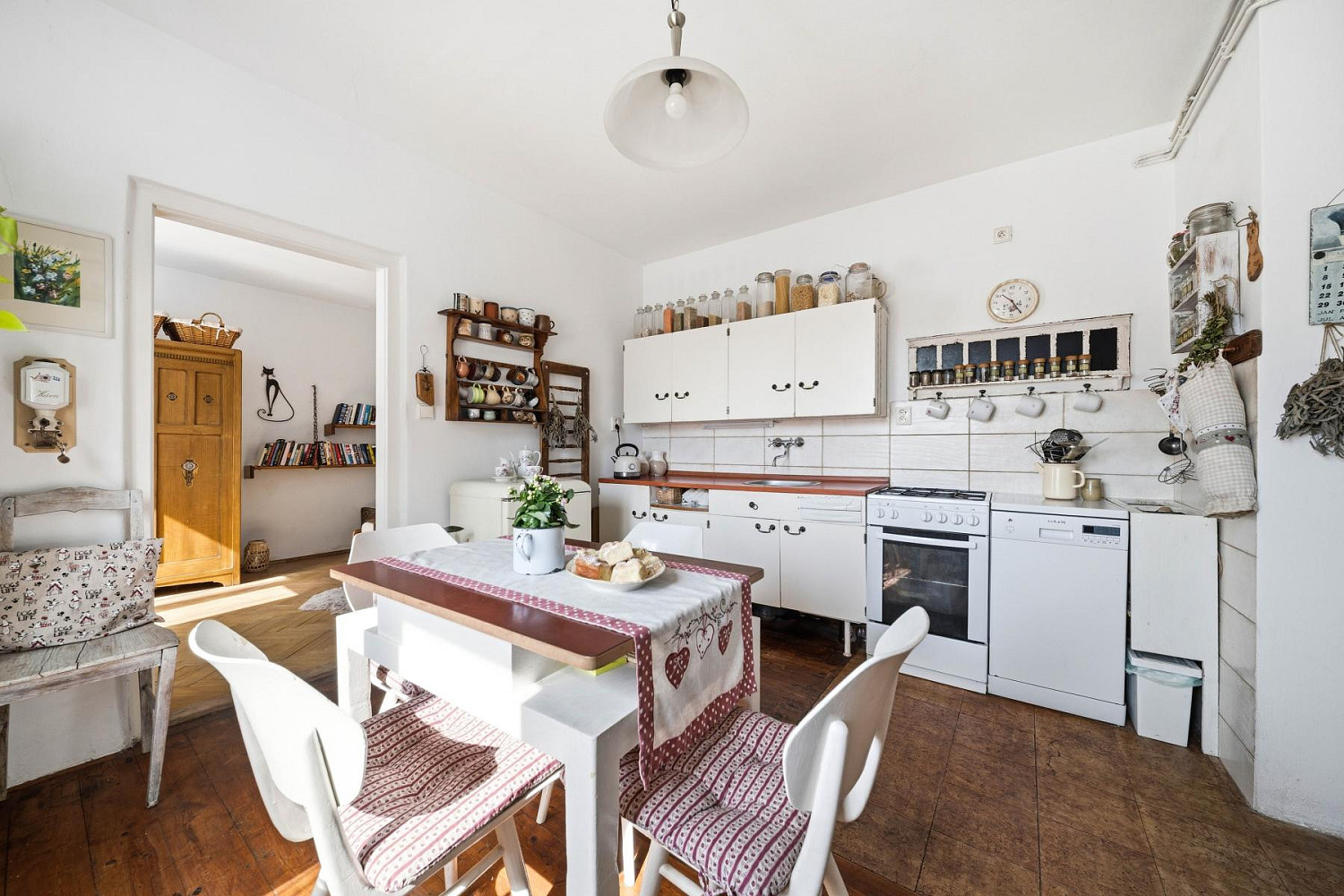 Prodej domu 228 m² s pozemkem 842 m² — photo 4