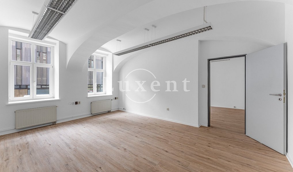 Prodej nájemního domu, činžáku 632 m², Praha – náhled fotky 2