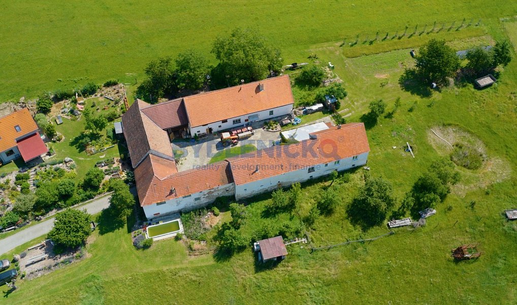 Prodej chaty/chalupy 1 123 m² s pozemkem 2 018 m², Křemže – náhled fotky 7