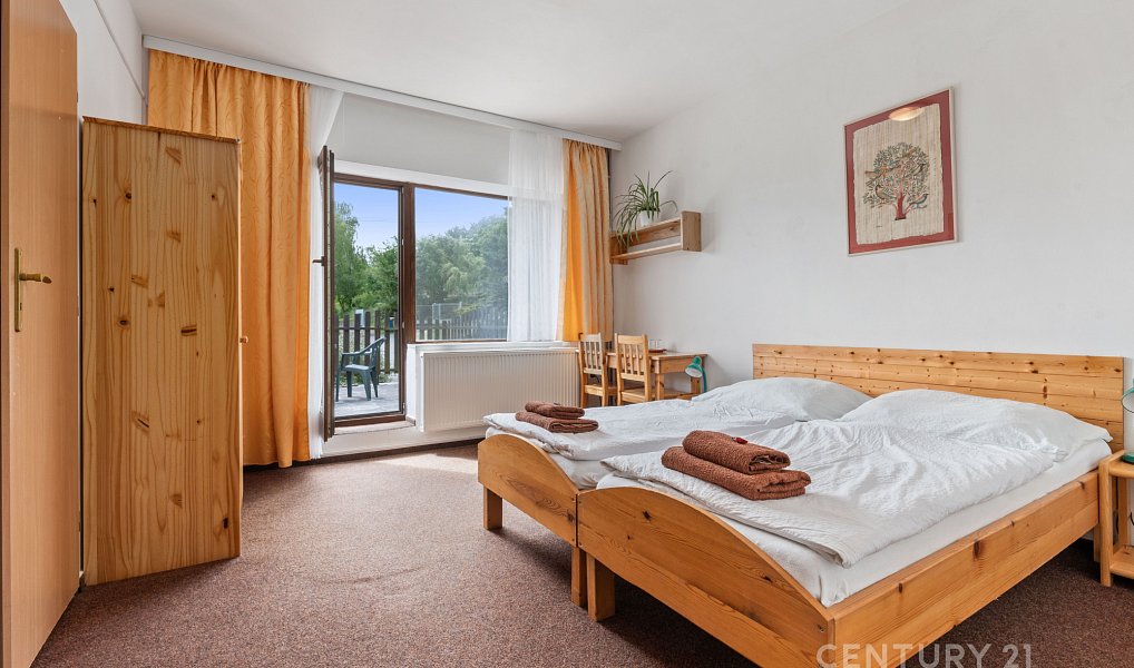 Prodej ubytovacího objektu 457 m², Letovice – náhled fotky 23