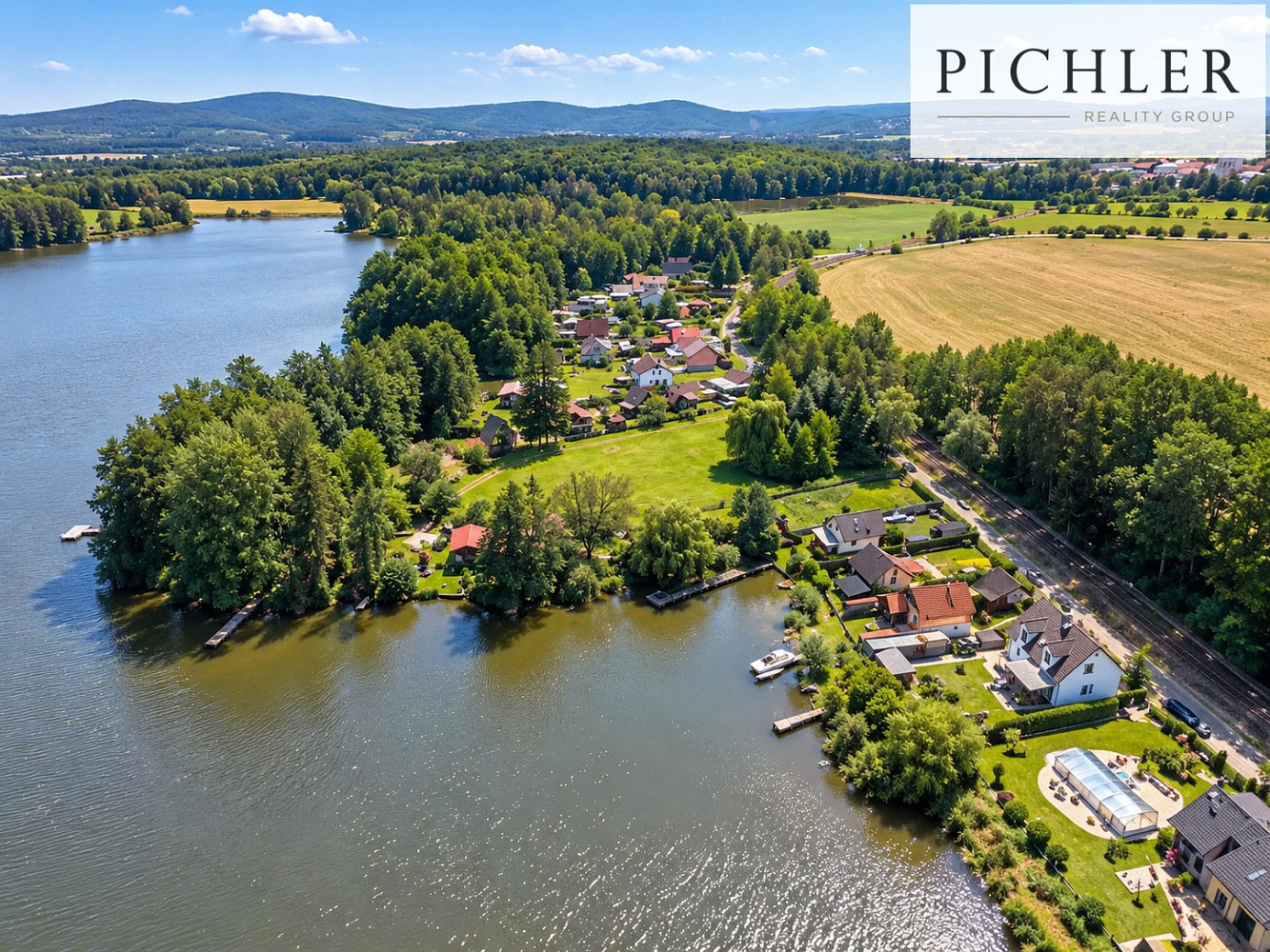 Prodej stavebního pozemku 455 m² – fotografie 2