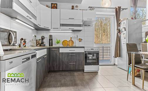 Pronájem bytu 2+kk 50 m², Za Přádelnou, Náchod - Staré Město nad Metují